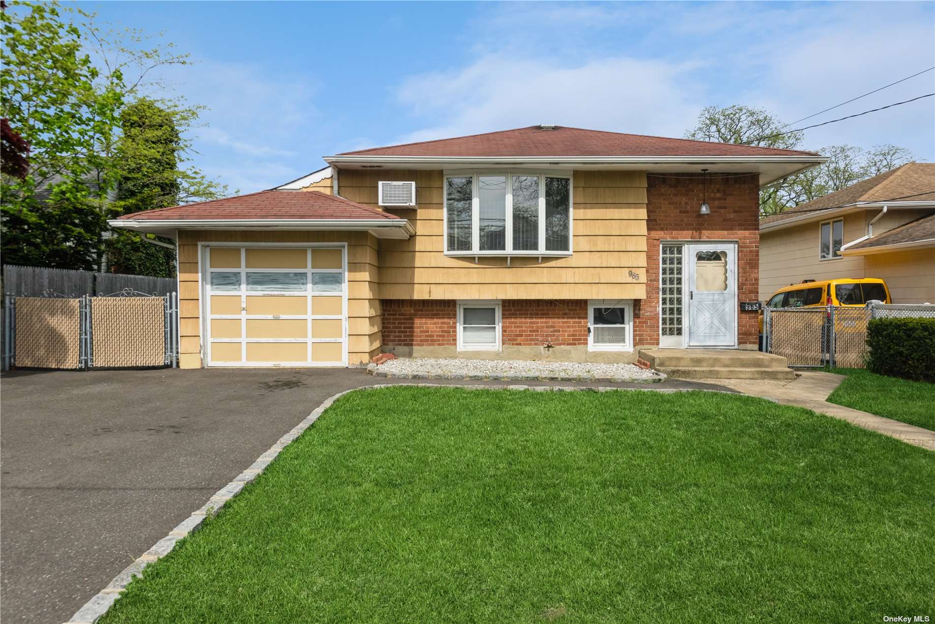 #1 photo, 965 Merrick Avenue, ناسو Merrick , NY 11566