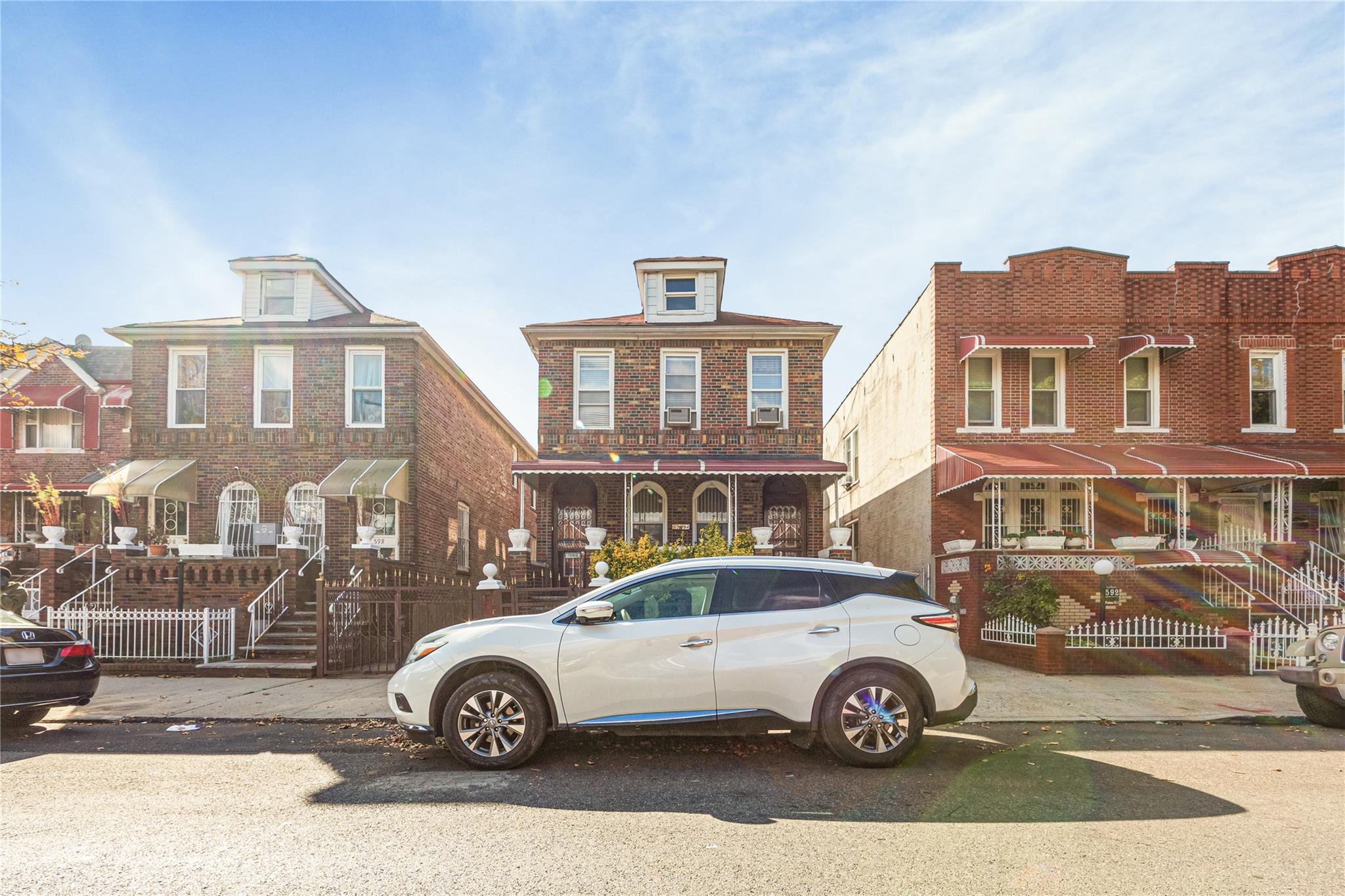 #3 photo, 594 E 92nd Street, Brooklyn , NY 11236