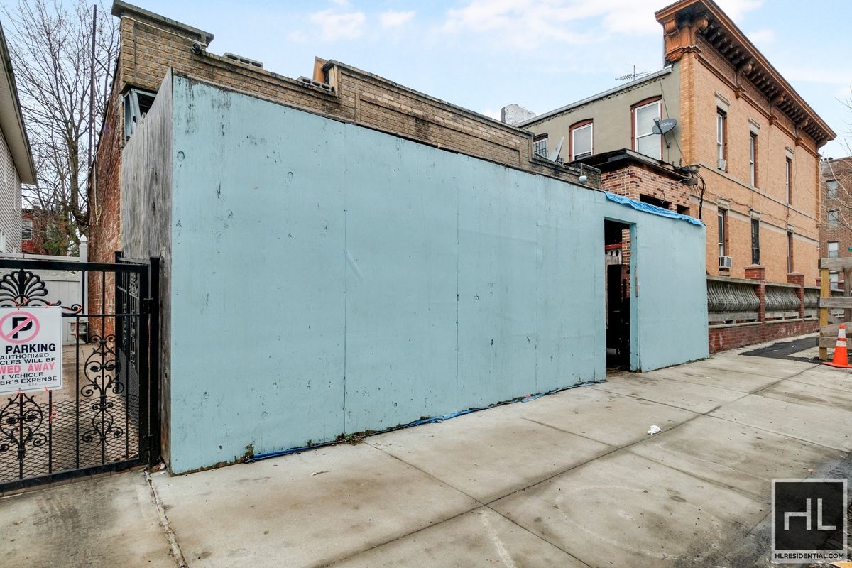 #4 photo, 2724 Clarendon Road, ブルックリン区 Northeast Flatbush , NY 11226