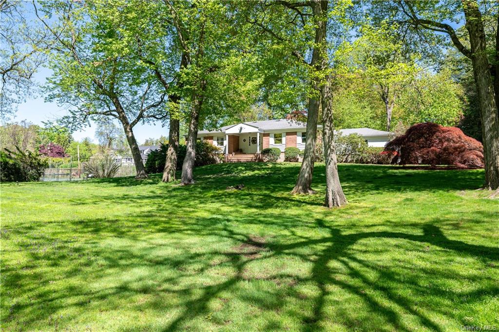 #1 photo, 11 Hawthorne Way, Hartsdale , NY 10530