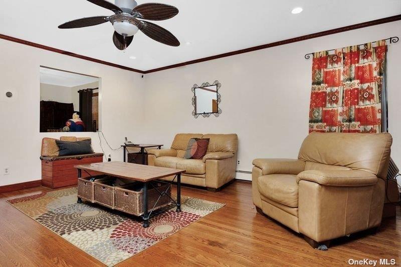 #12 photo, 216 Swalm Street, Westbury , NY 11590