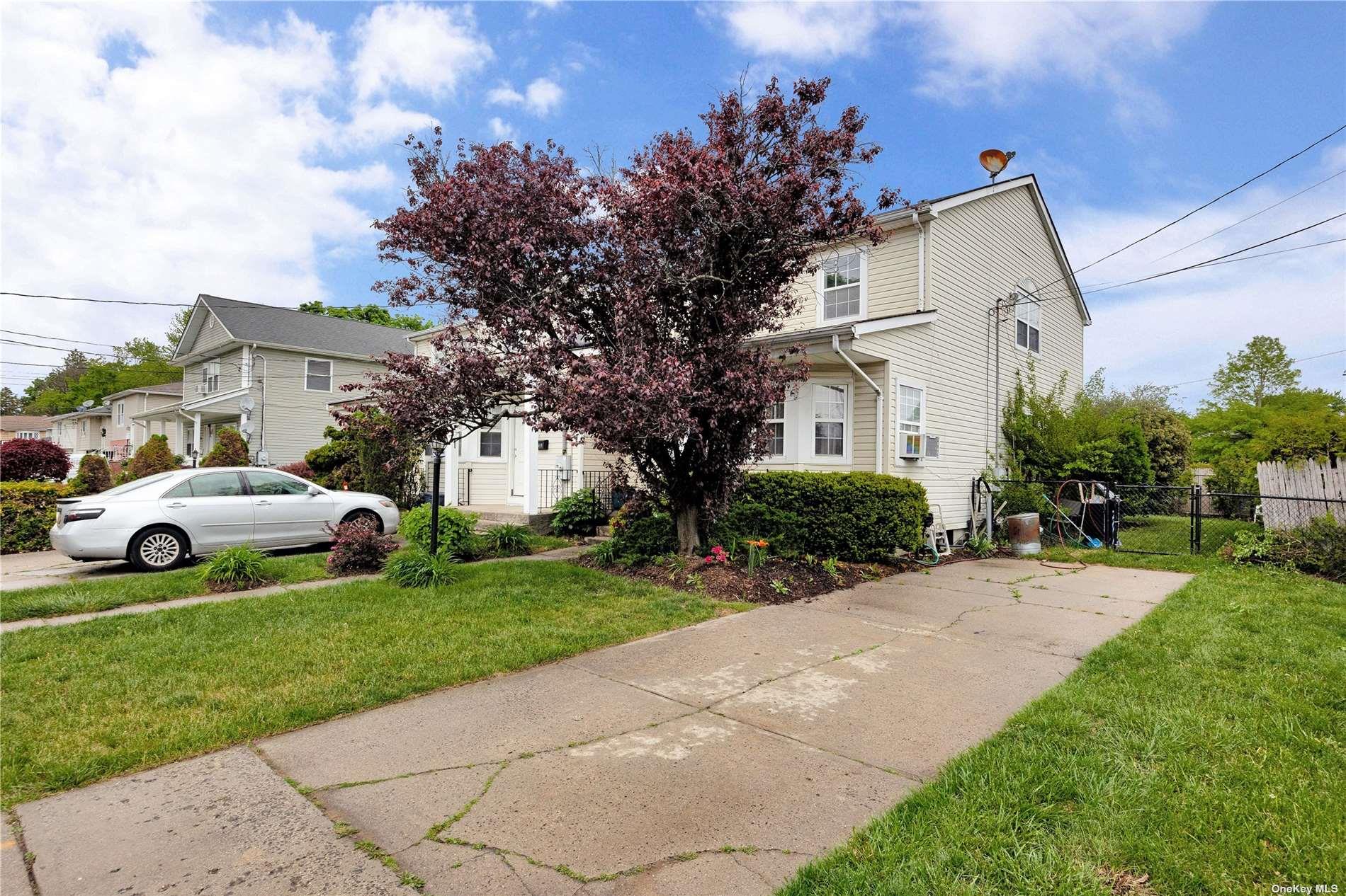 #6 photo, 216 Swalm Street, Westbury , NY 11590