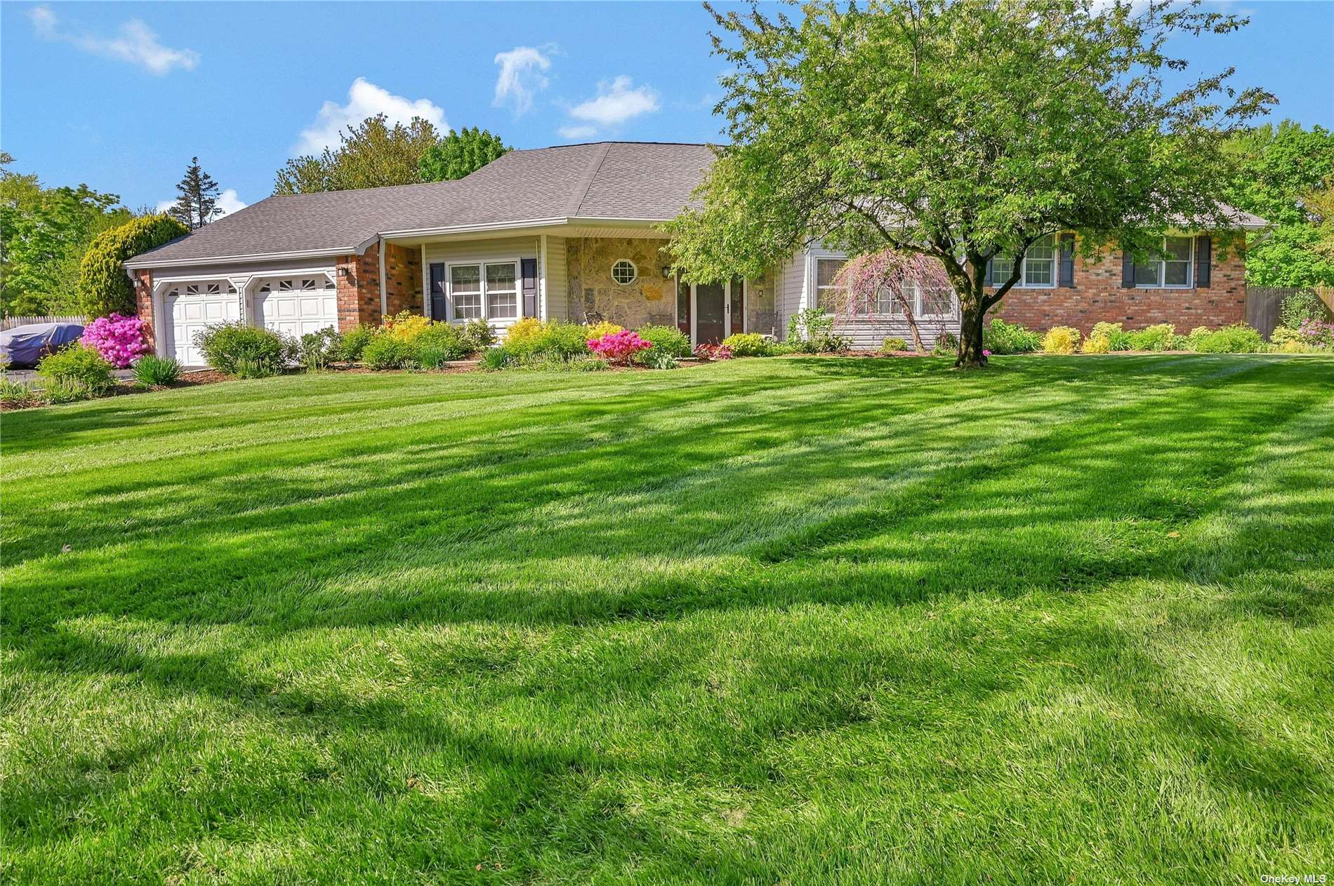 #1 photo, 31 Carrol Court, サフォーク郡 Greenlawn , NY 11740