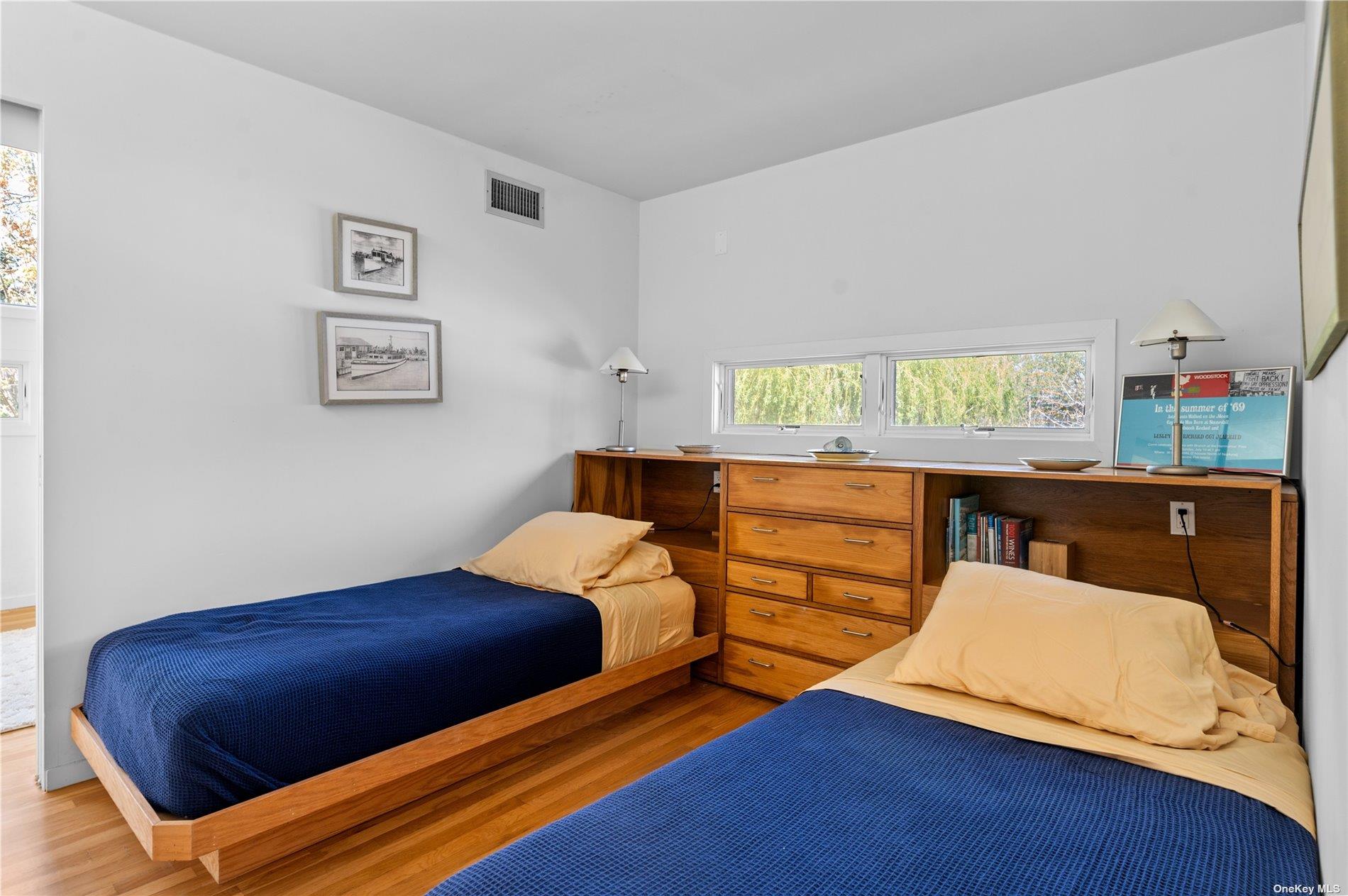 #6 photo, 36 Beachwold Avenue, Seaview , NY 11770