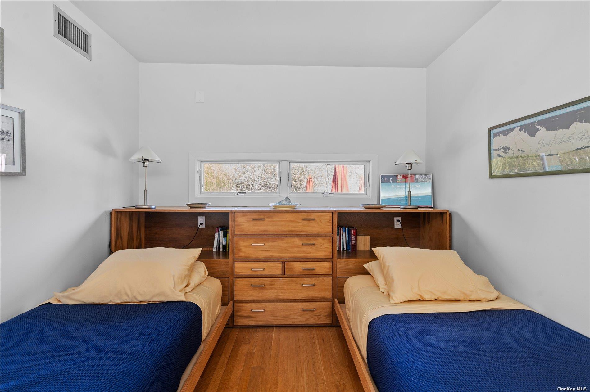 #7 photo, 36 Beachwold Avenue, Seaview , NY 11770