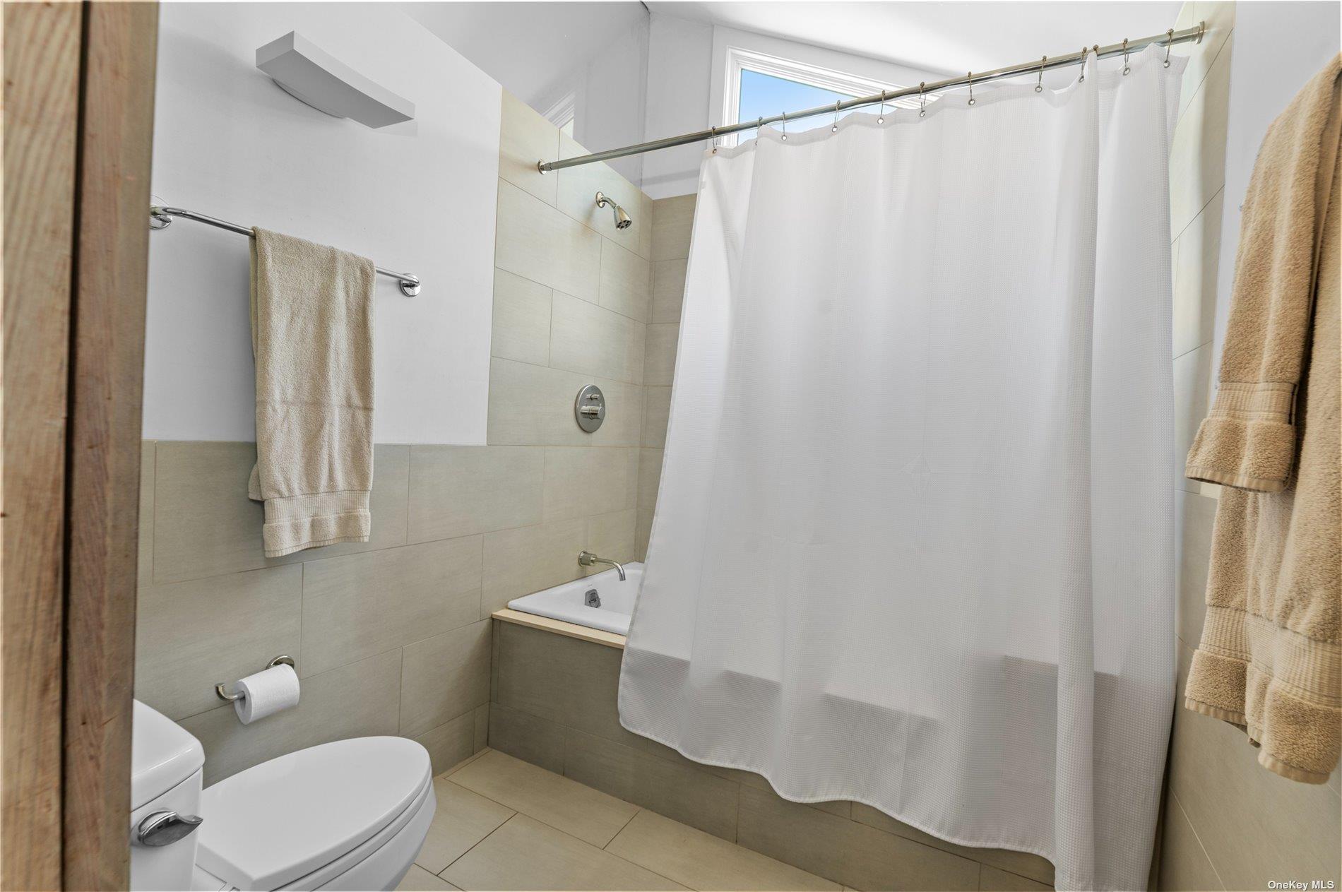 #9 photo, 36 Beachwold Avenue, Seaview , NY 11770