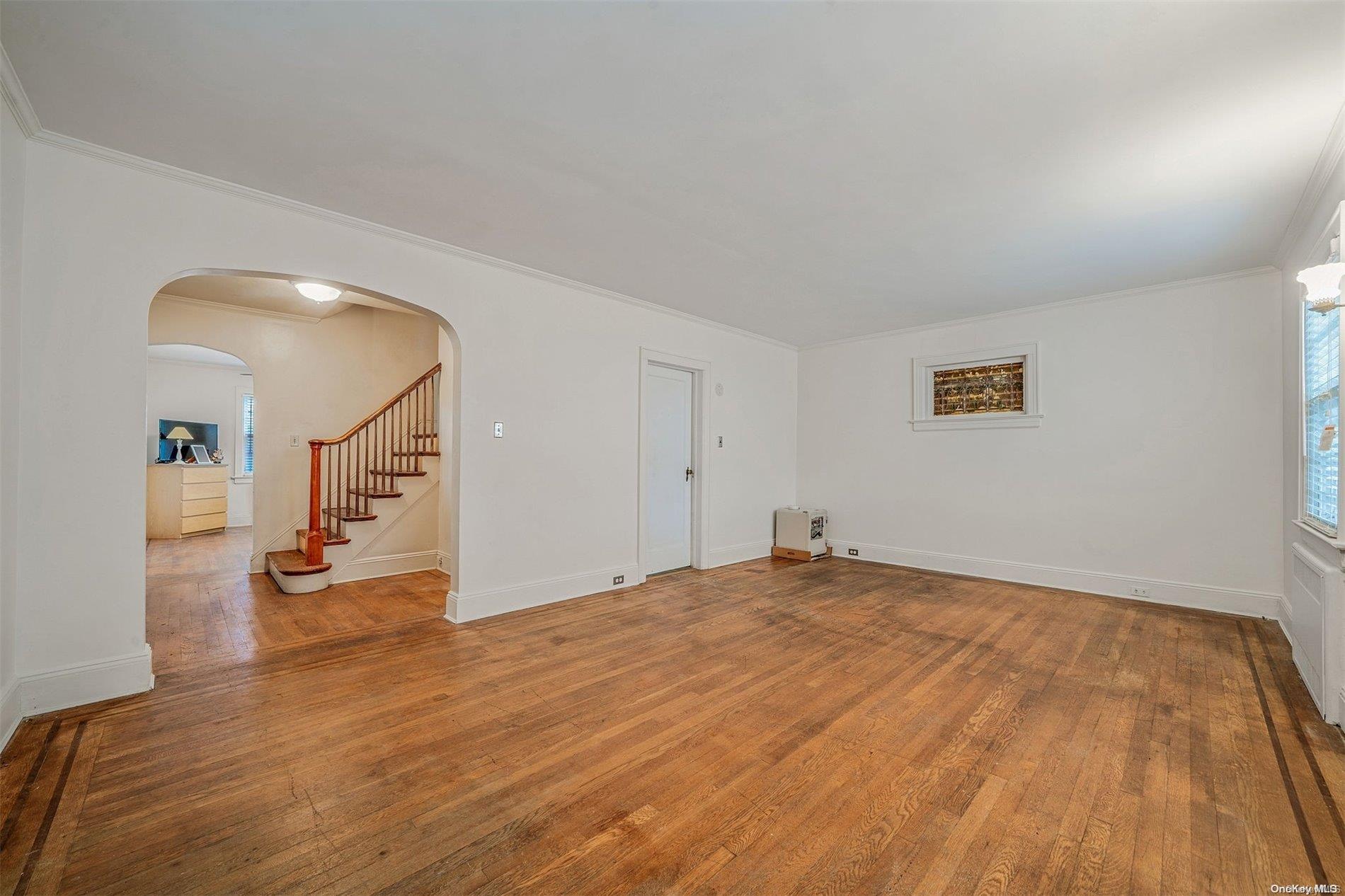 #11 photo, 60-14 60th Avenue, Maspeth , NY 11378