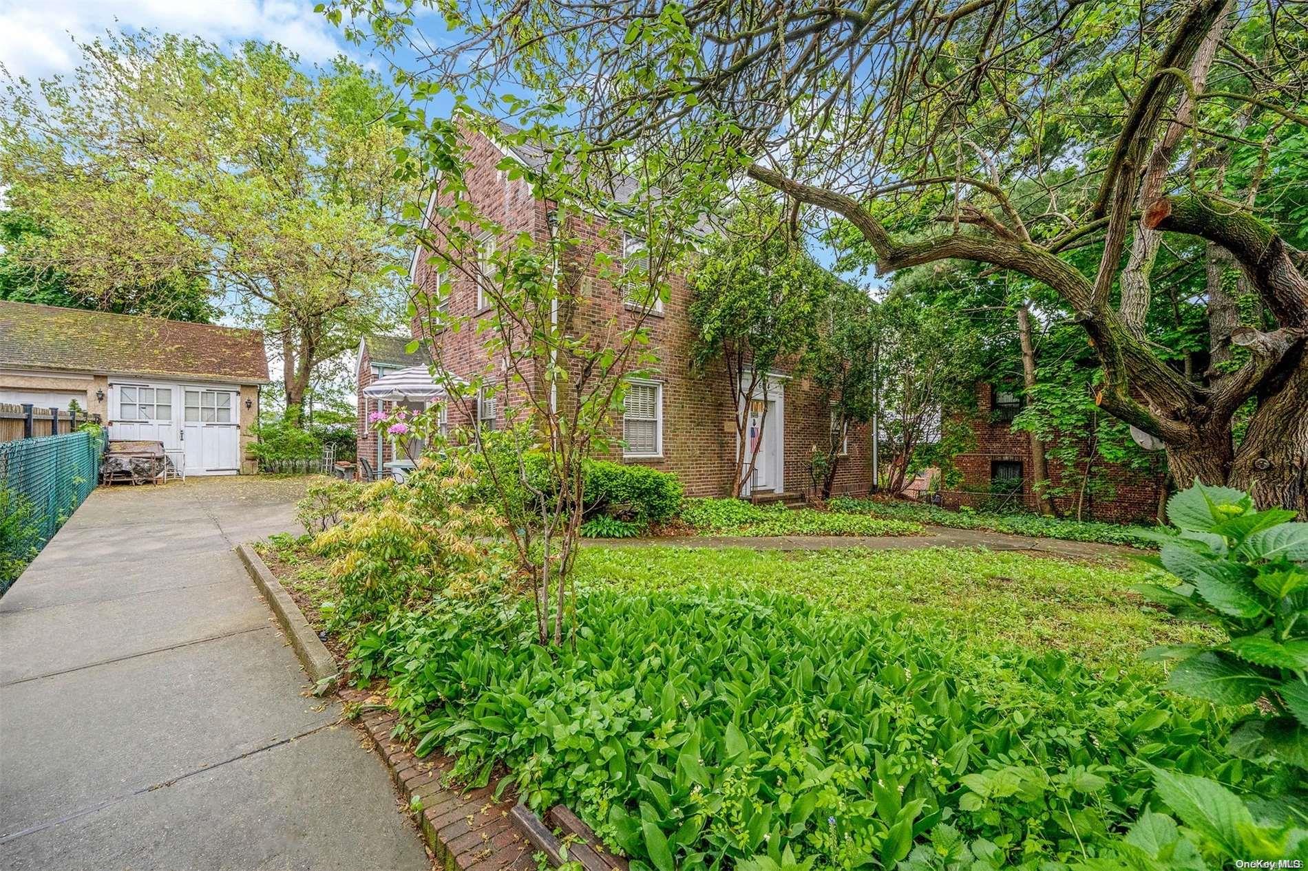 #2 photo, 60-14 60th Avenue, Maspeth , NY 11378