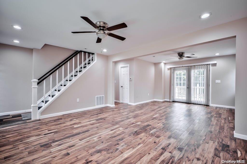 #11 photo, 6 George Avenue, ナッソー郡 Hicksville , NY 11801