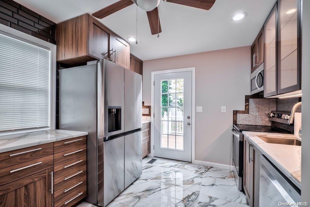 #16 photo, 6 George Avenue, ナッソー郡 Hicksville , NY 11801