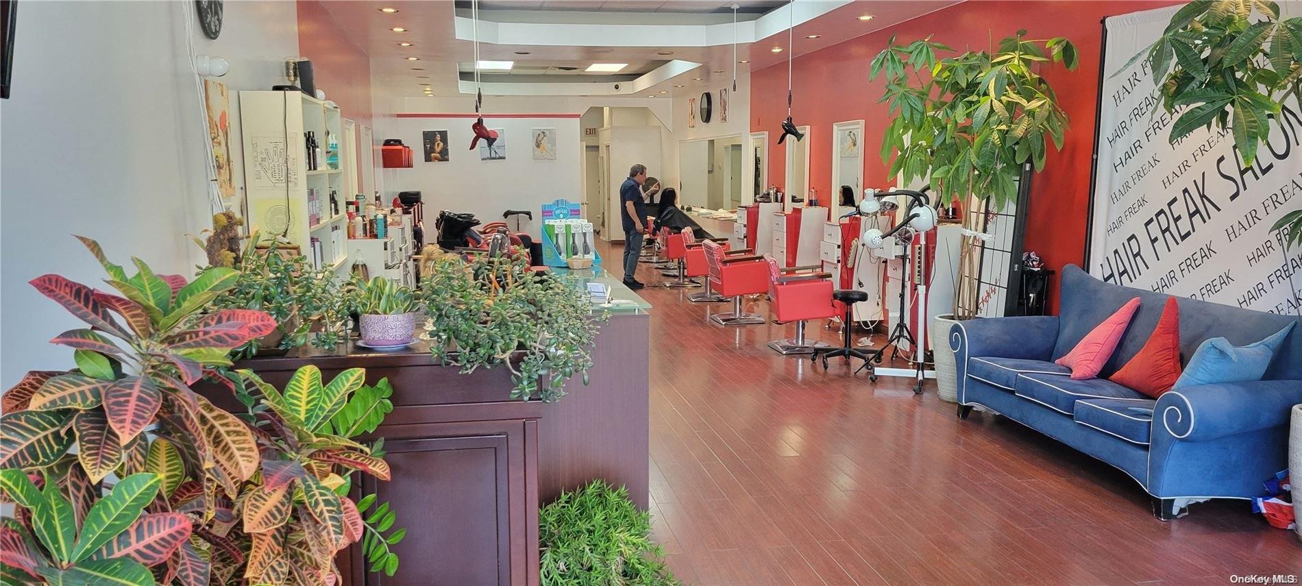 #5 photo, 1081 Willis Avenue, ナッソー郡 Albertson , NY 11507