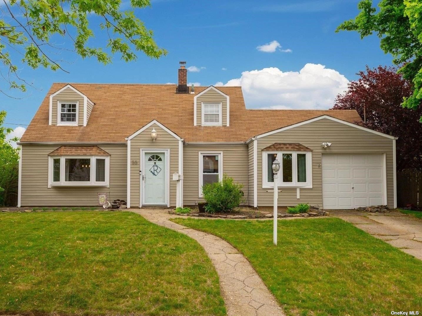 #1 photo, 55 Sherwood Road, Levittown , NY 11756