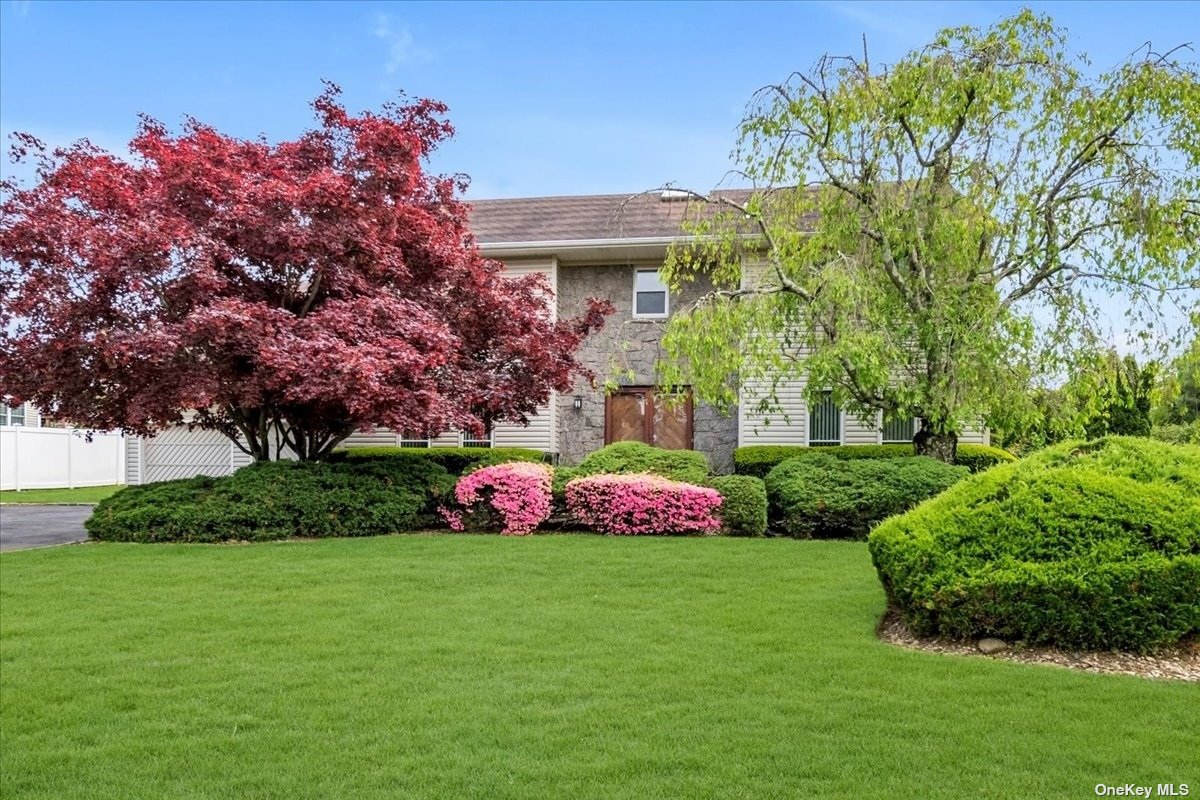 #1 photo, 6 Victor Lane, ناسو Woodbury , NY 11797