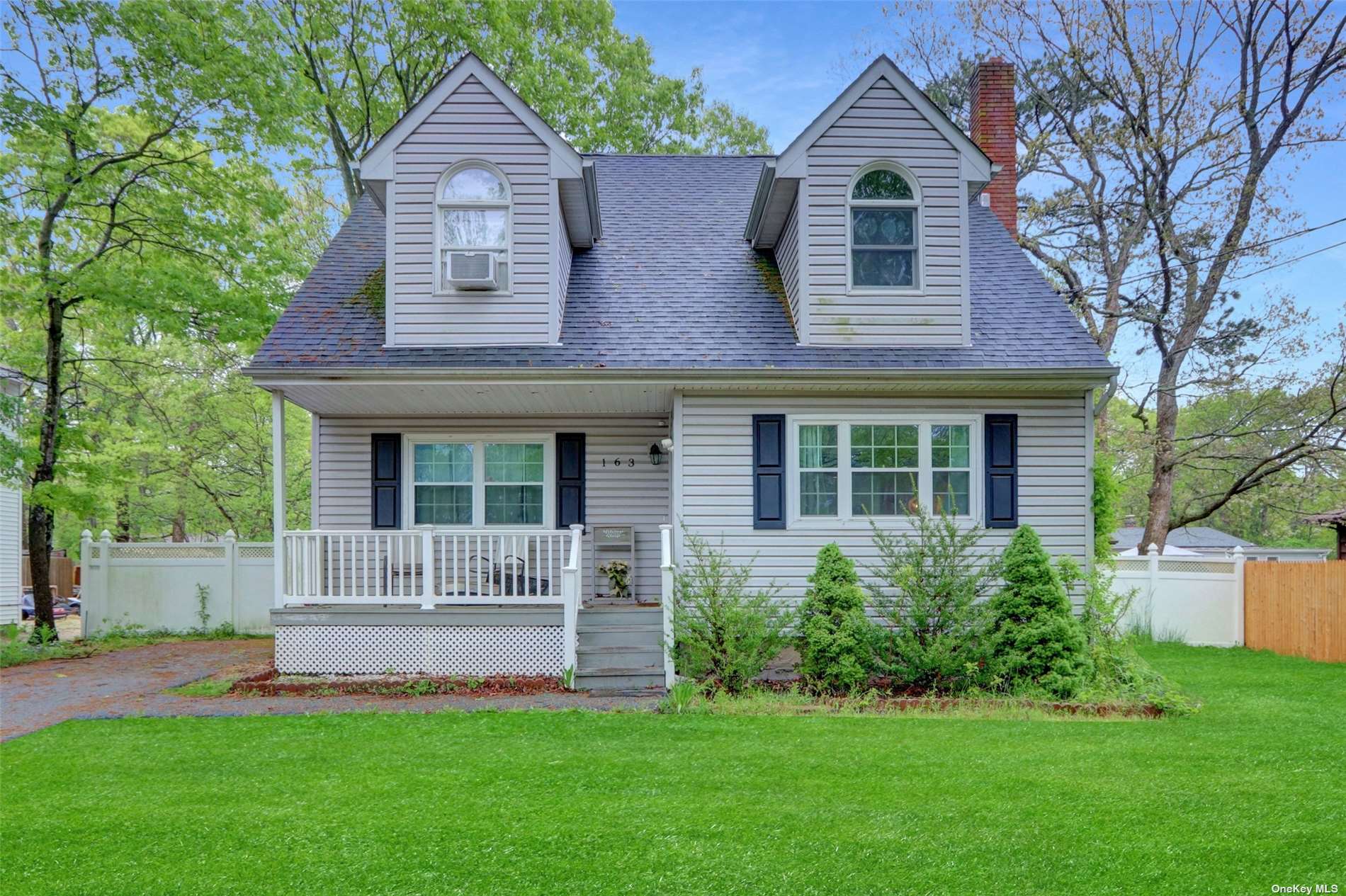 #1 photo, 163 Hounslow Road, Саффолк ‖ Shirley , NY 11967