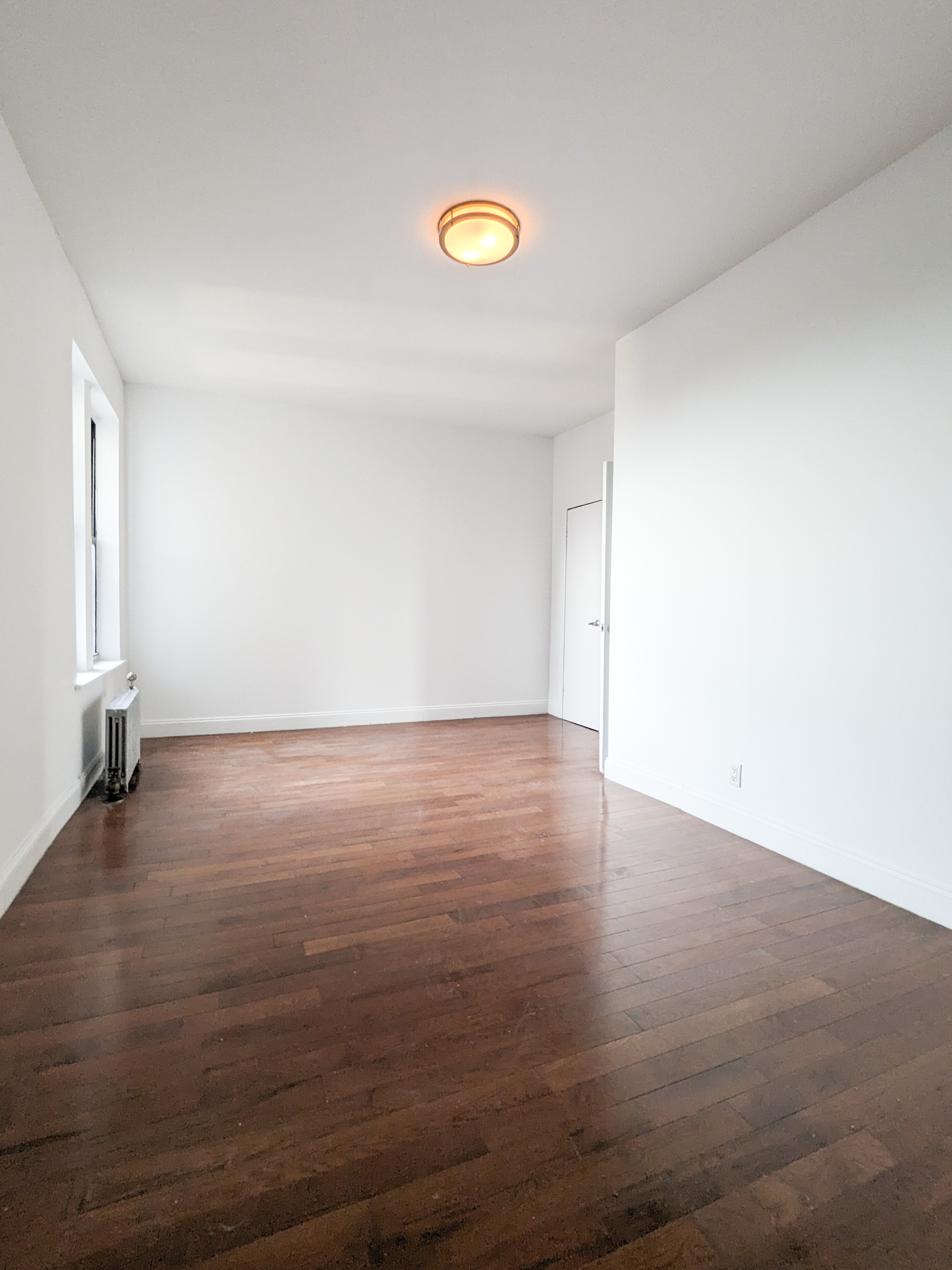 #1 photo, 12 Pinehurst Avenue, Hudson Heights , NY 10033