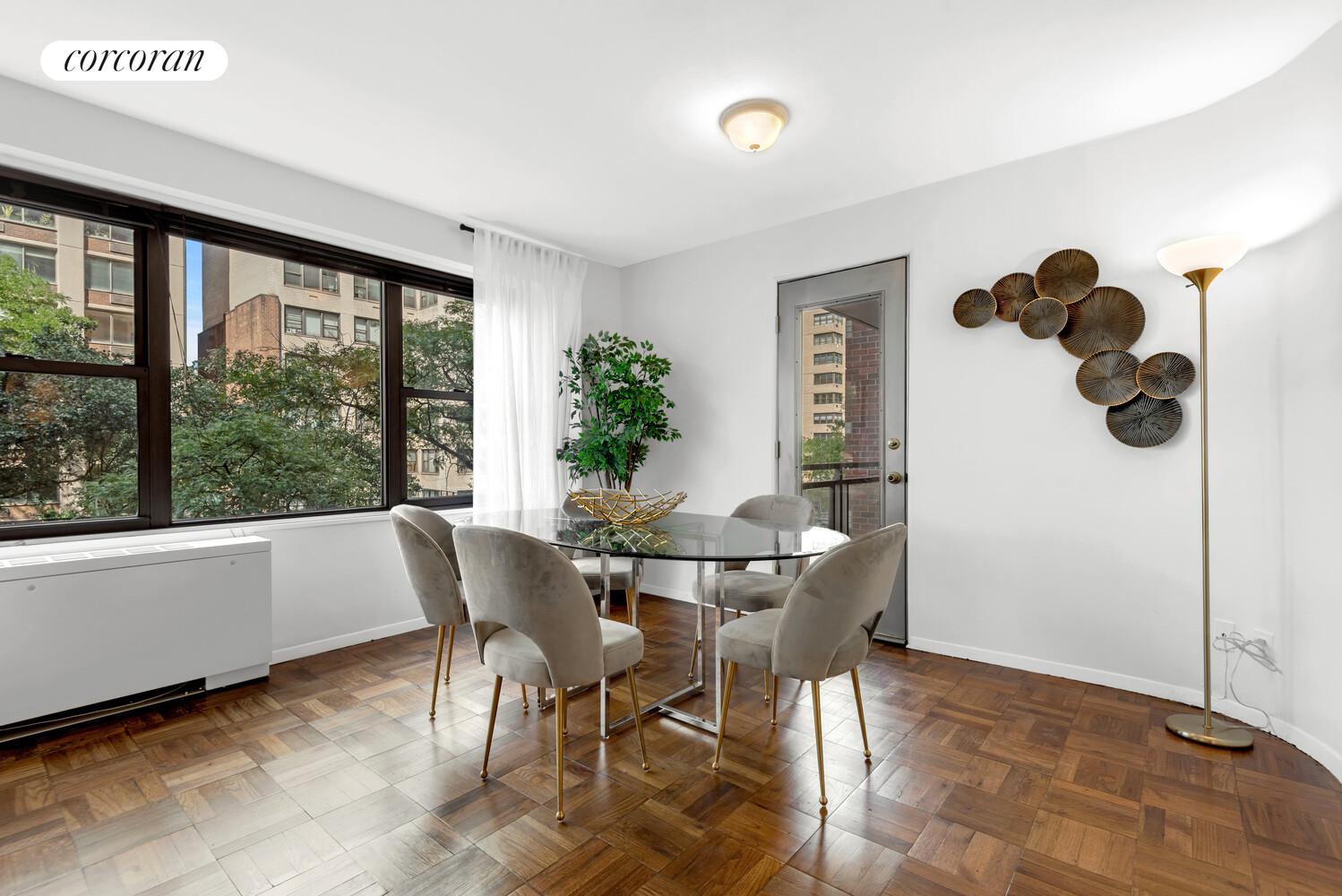 #5 photo, 360 E 72ND Street, マンハッタン Lenox Hill , NY 10021