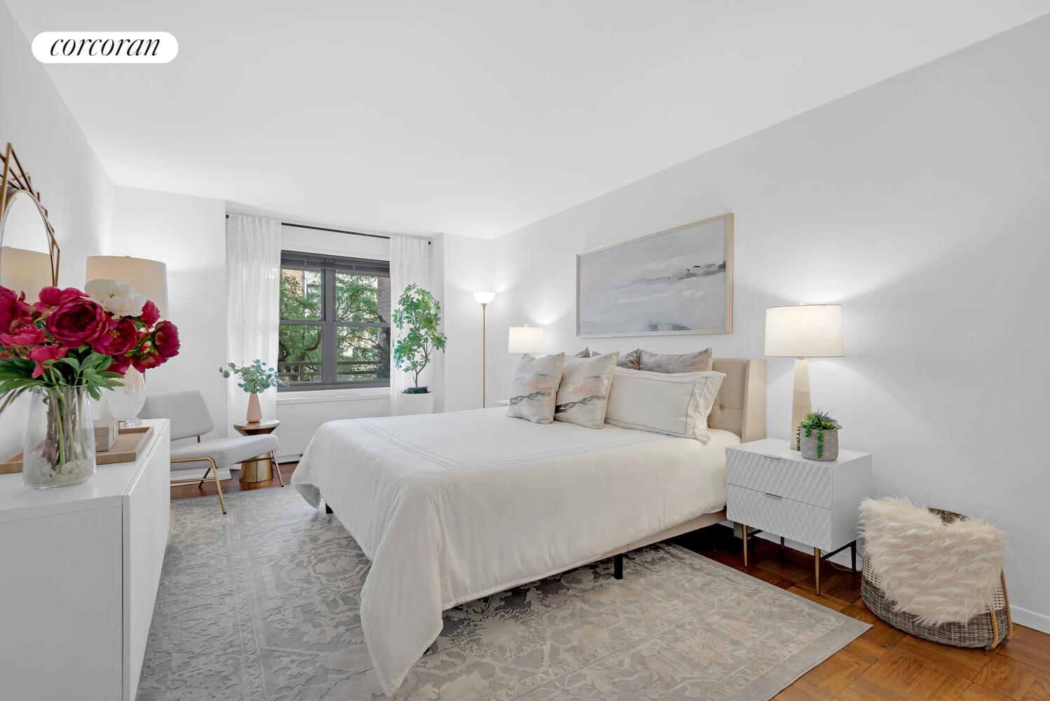 #7 photo, 360 E 72ND Street, マンハッタン Lenox Hill , NY 10021