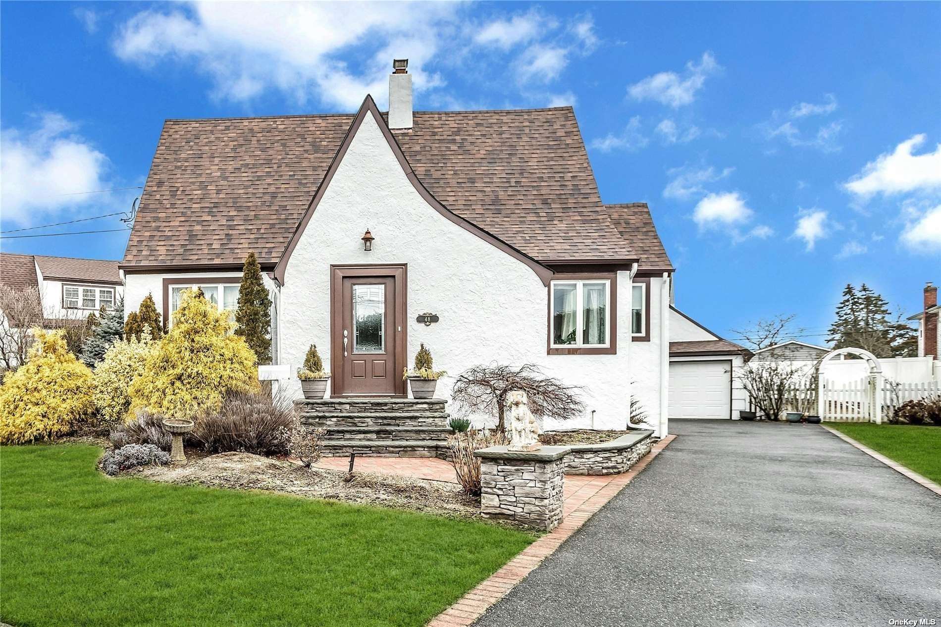 #1 photo, 48 Nearwater Avenue, 長島 Massapequa , NY 11758