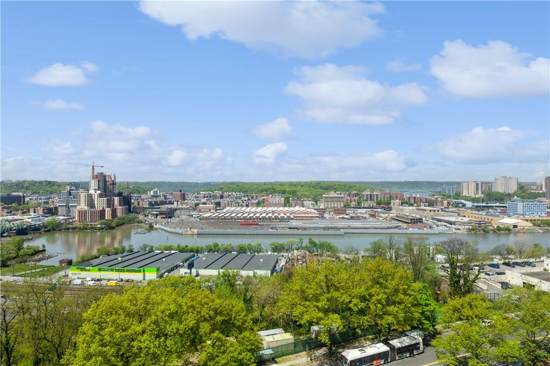 #12 photo, 1 Fordham hill Oval, 브롱크스 Bronx , NY 10468