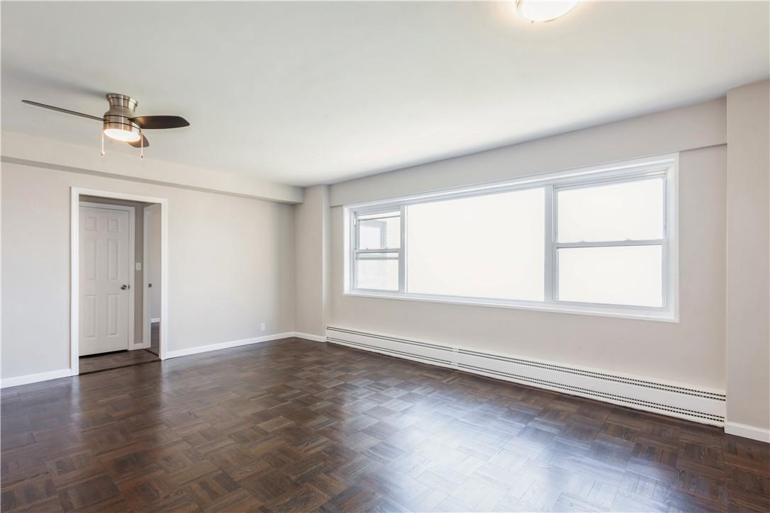 #8 photo, 1 Fordham hill Oval, 브롱크스 Bronx , NY 10468