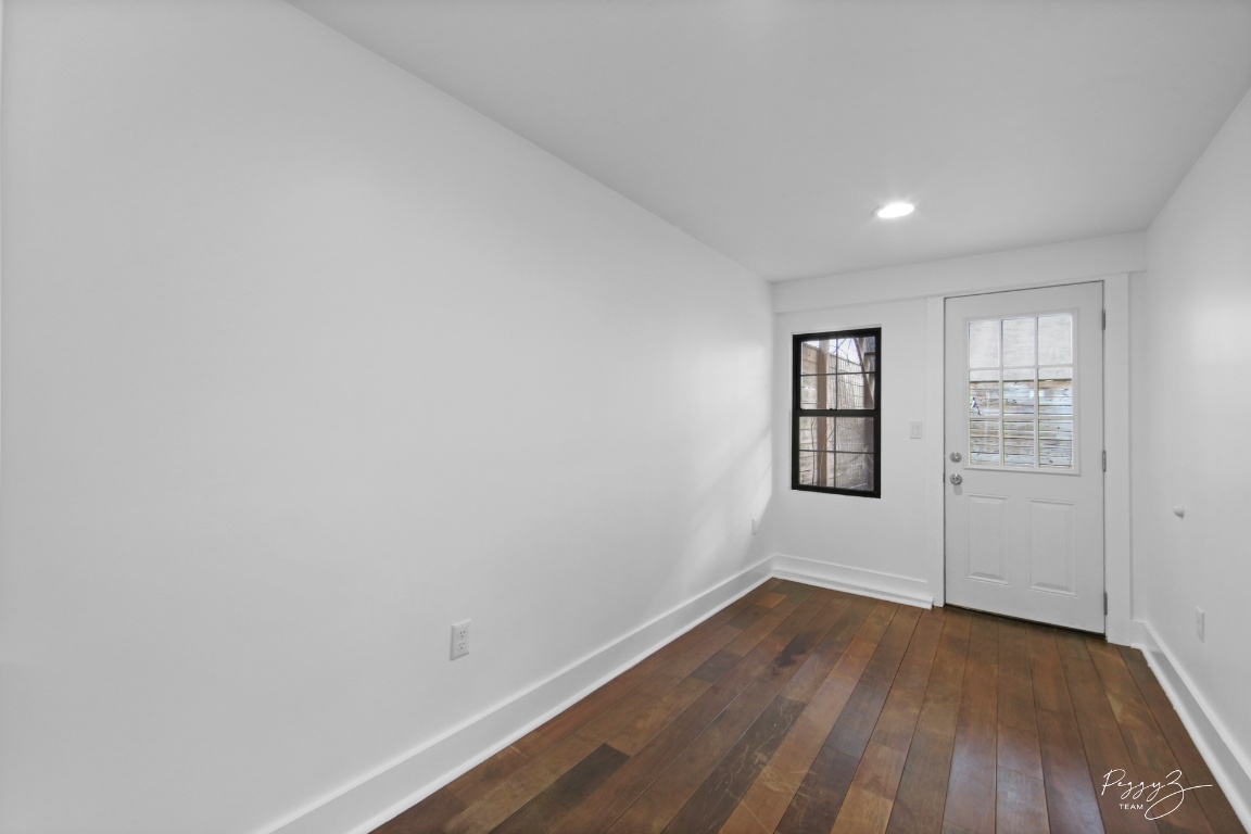 #11 photo, 1438 Bushwick Avenue, ブルックリン区 Bushwick , NY 11207