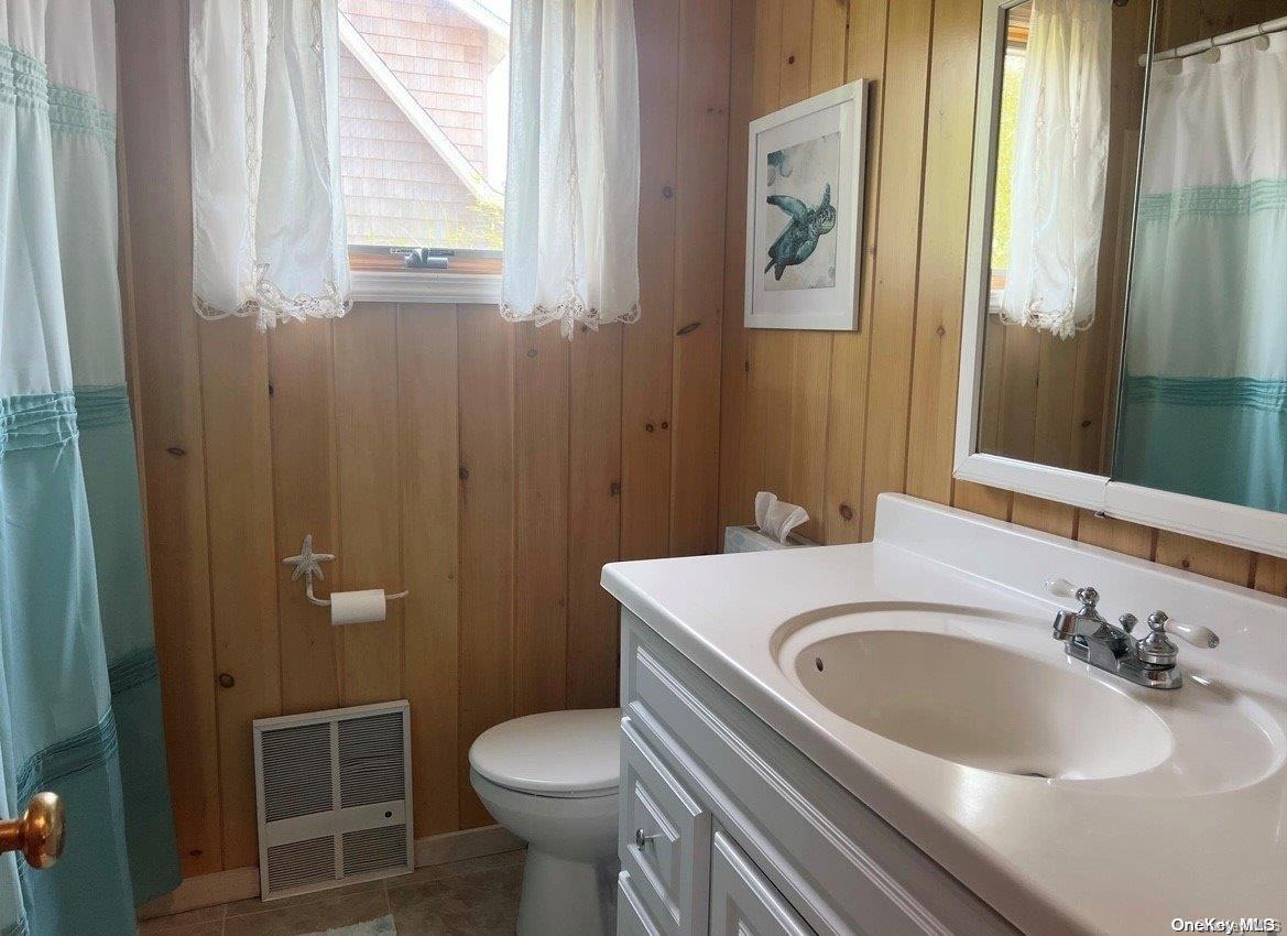 #8 photo, 892 Evergreen Walk, Ocean Beach , NY 11770