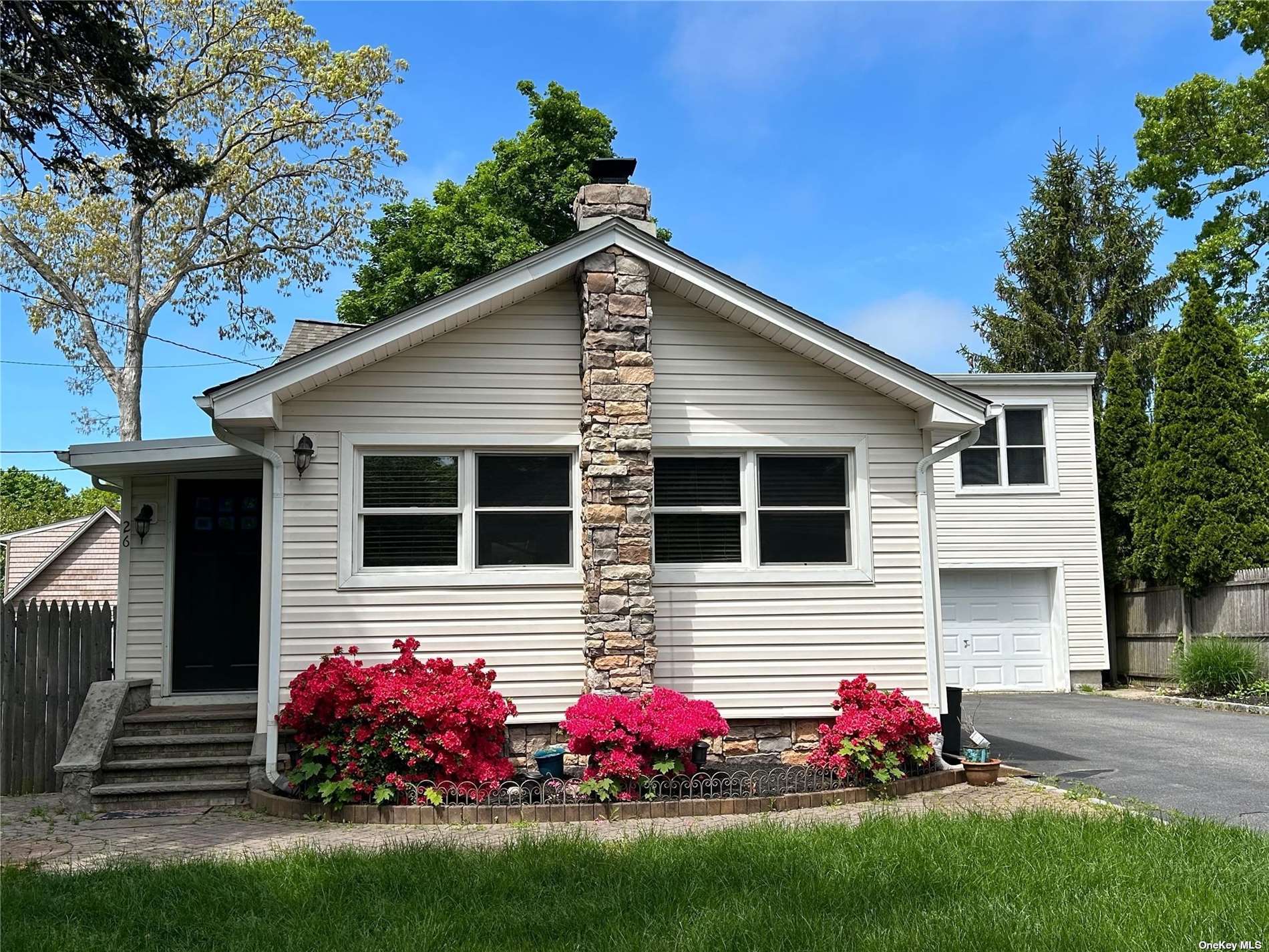 #1 photo, 26 Jupiter Road, Rocky Point , NY 11778