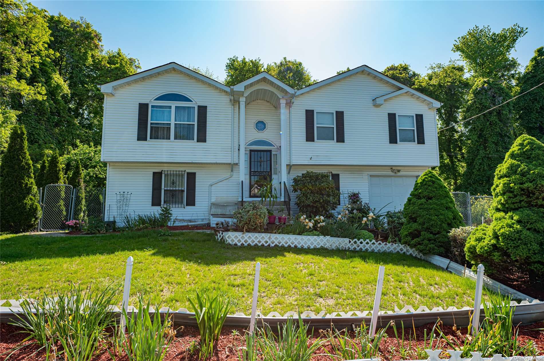 #1 photo, 15 Pine Street, Wyandanch , NY 11798