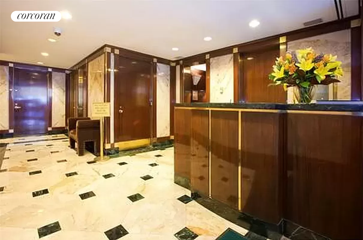 #3 photo, 205 E 68TH Street, マンハッタン Lenox Hill , NY 10065