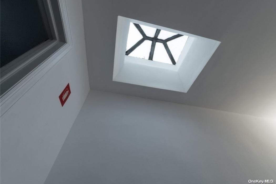 #8 photo, 31-10 95th Street, クイーンズ区 East Elmhurst , NY 11369