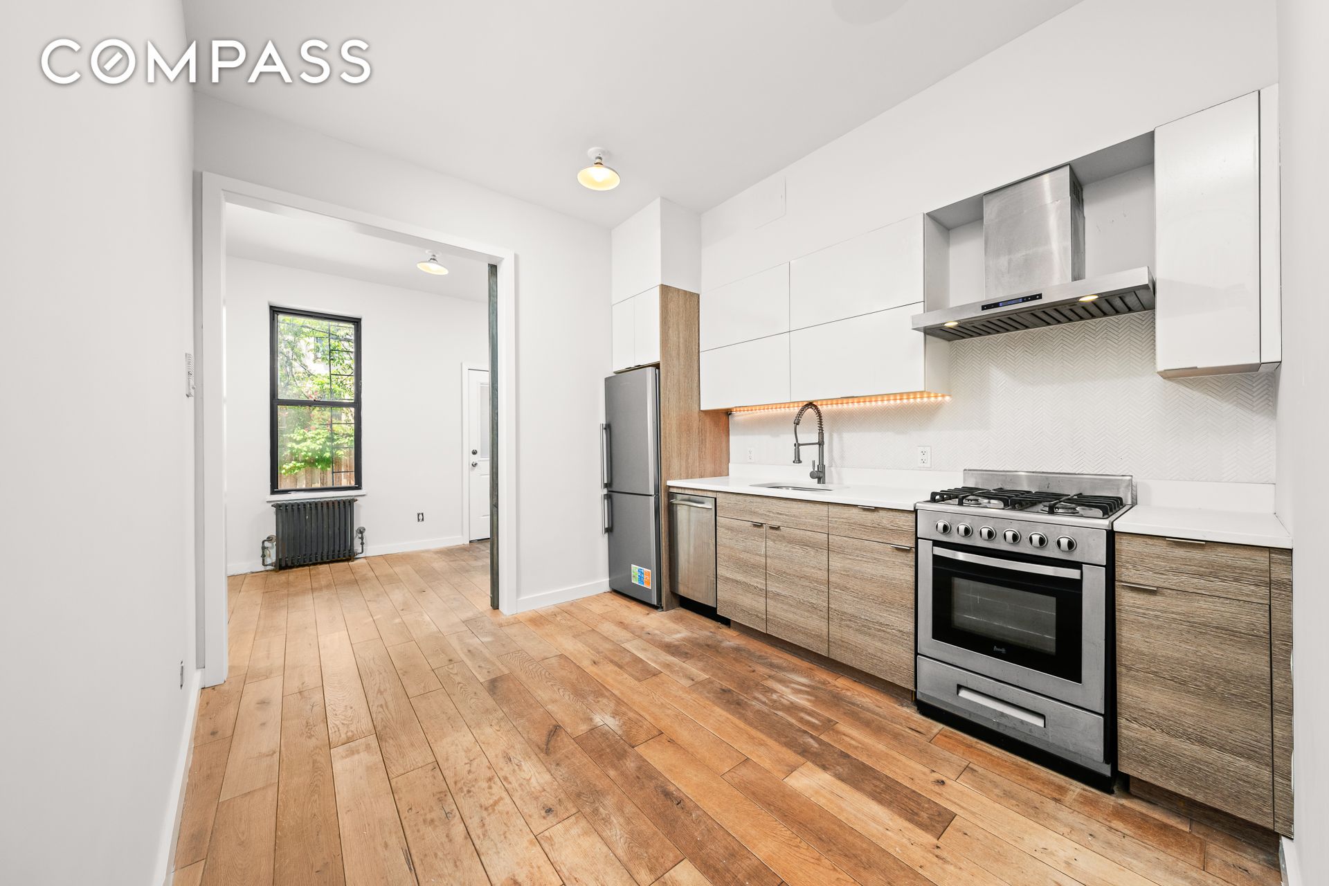 #1 photo, 17-11 Himrod Street, কুইন্‌স Ridgewood , NY 11385