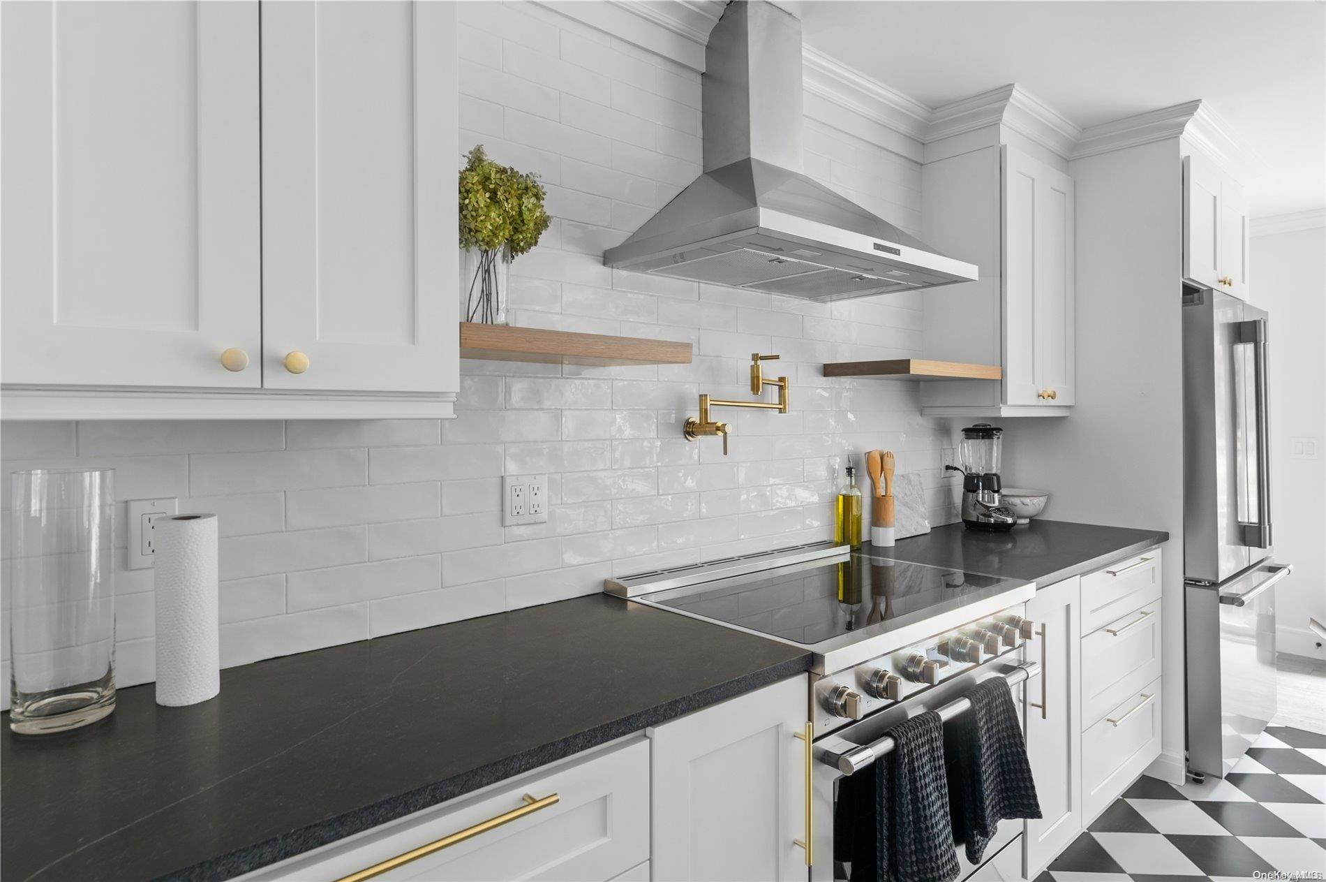 #3 photo, 870 Stars Road, サフォーク郡 East Marion , NY 11939