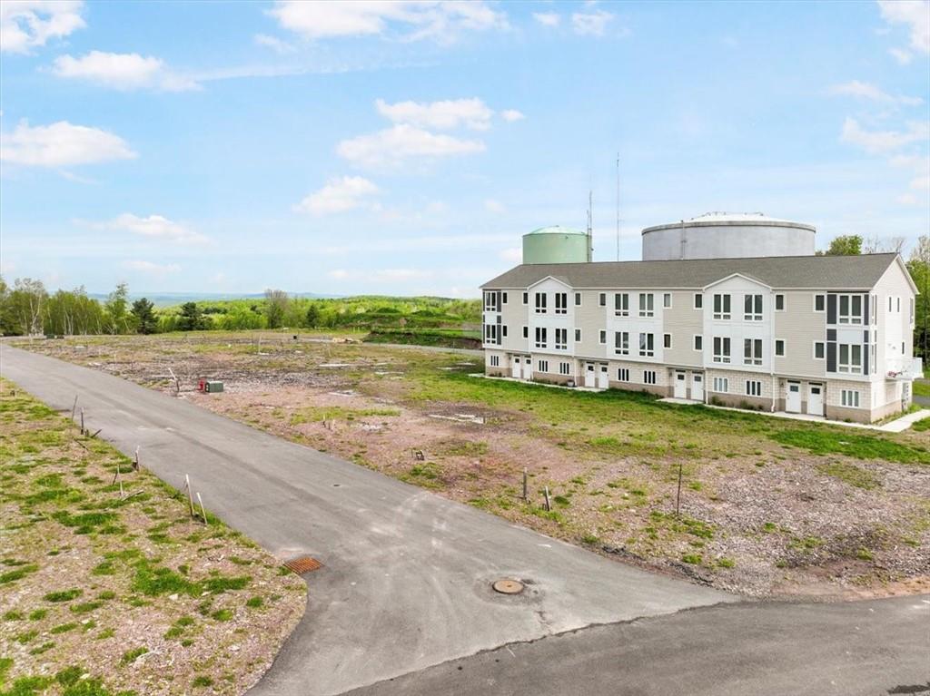 #4 photo, 530 W Broadway, Monticello , NY 12701