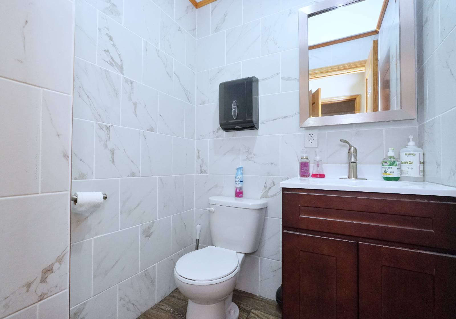 #14 photo, 1086 Forest Ave, スタテンアイランド Staten Island , NY 10310