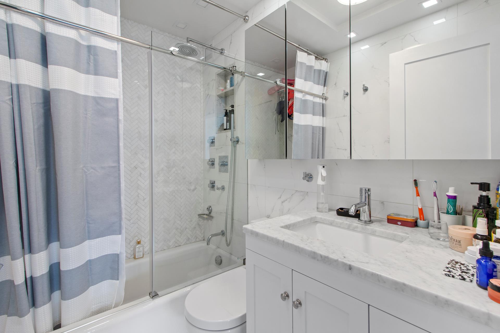 #1 photo, 275 W 96TH Street, Upper West Side , NY 10025