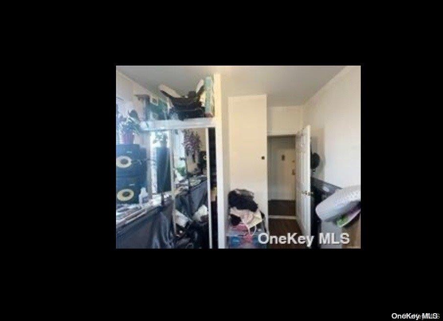 #4 photo, 21-78 35 Street, クイーンズ区 Astoria , NY 11105