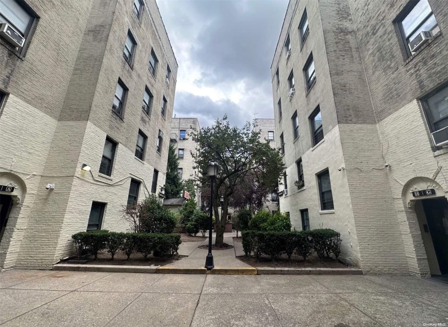 #3 photo, 21-05 33 Street, クイーンズ区 Astoria , NY 11101