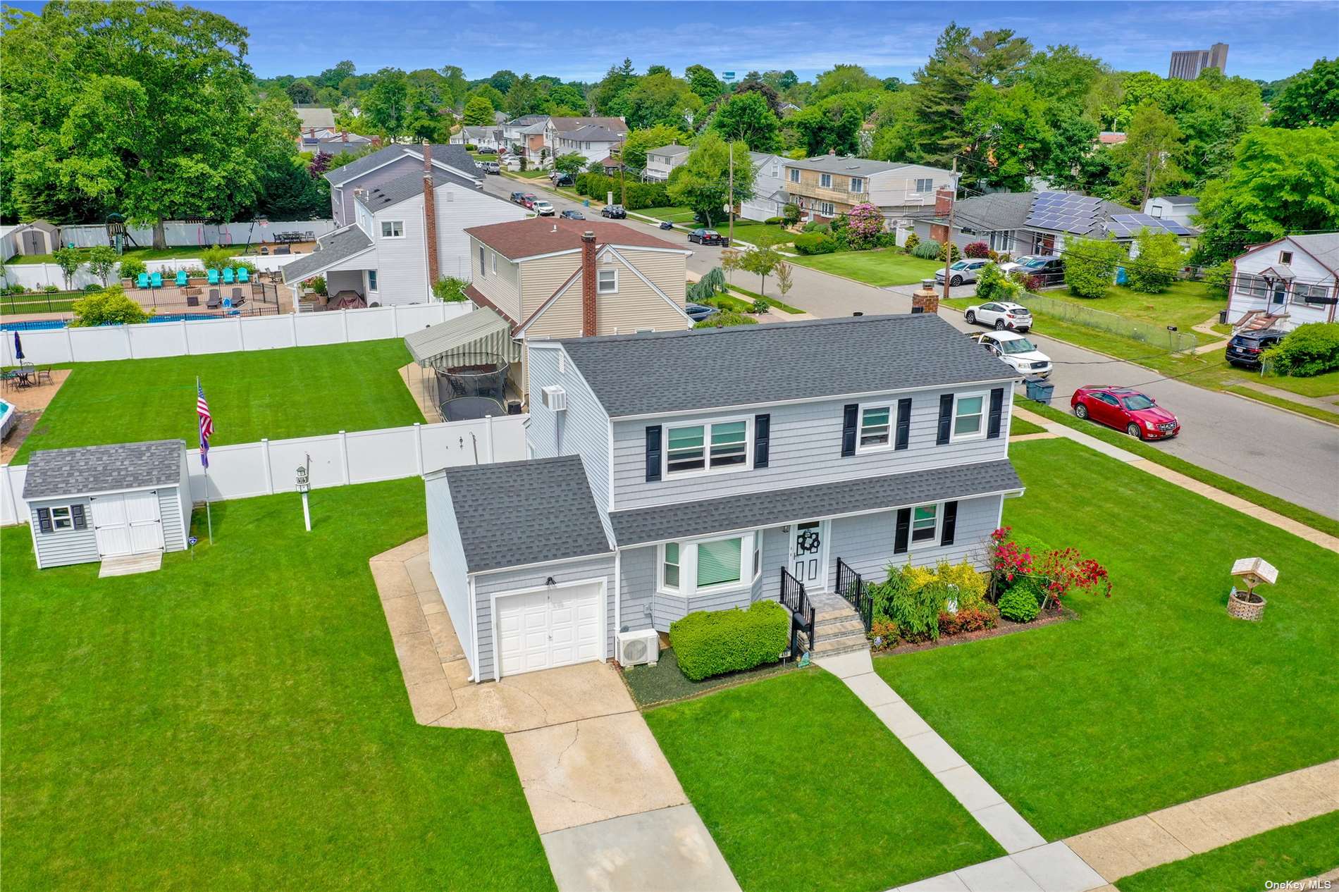 #1 photo, 450 Hilda Street, East Meadow , NY 11554