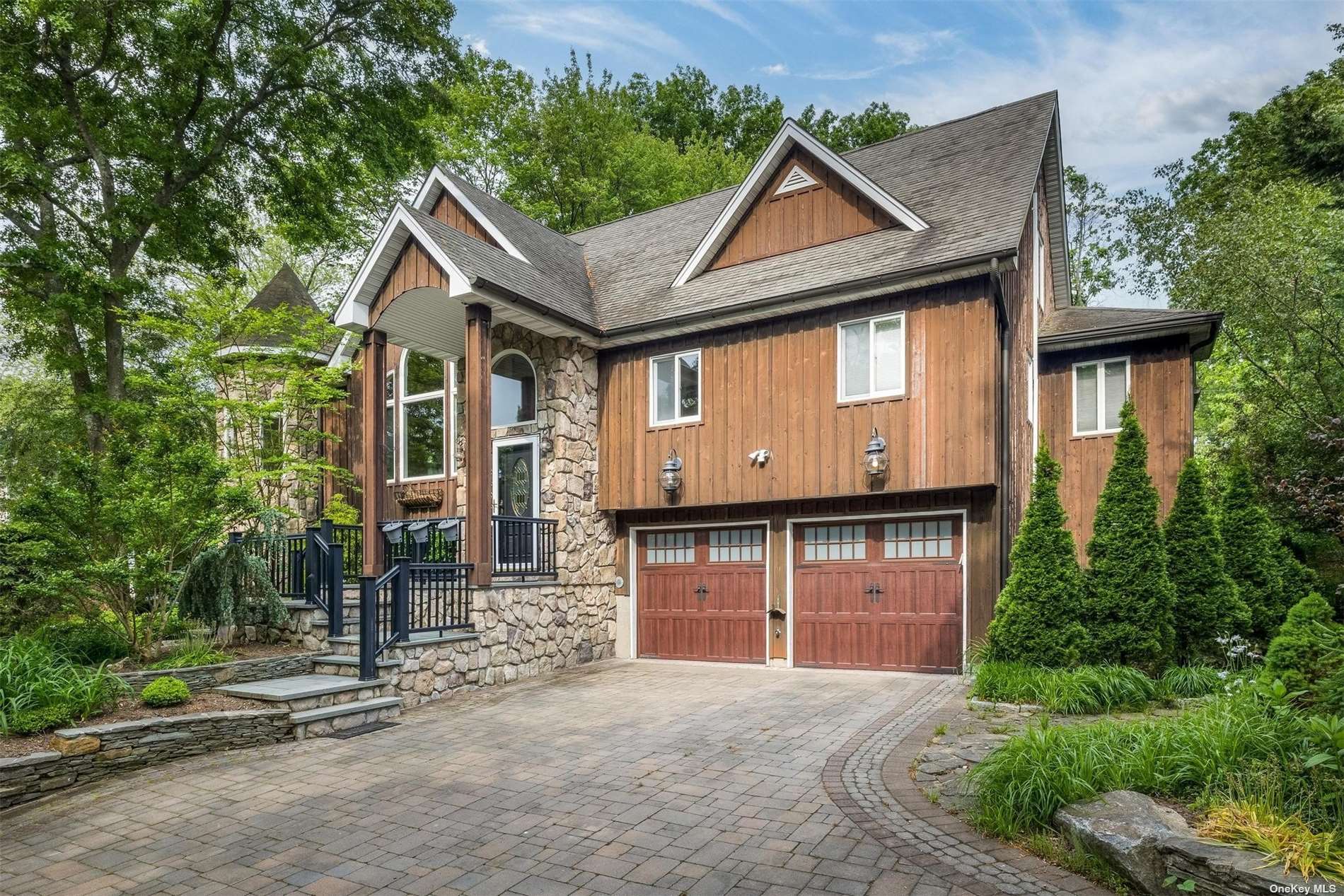 #1 photo, 147 Autumn Drive, サフォーク郡 Hauppauge , NY 11788