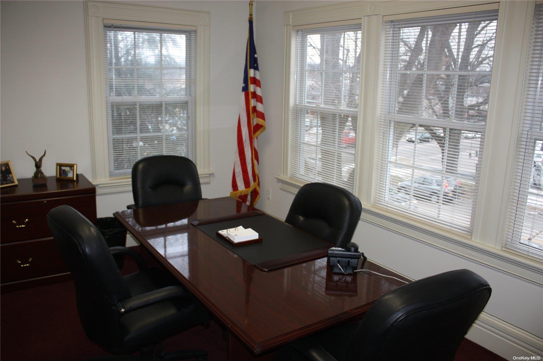 #2 photo, 27 W Neck Road, サフォーク郡 Huntington , NY 11743