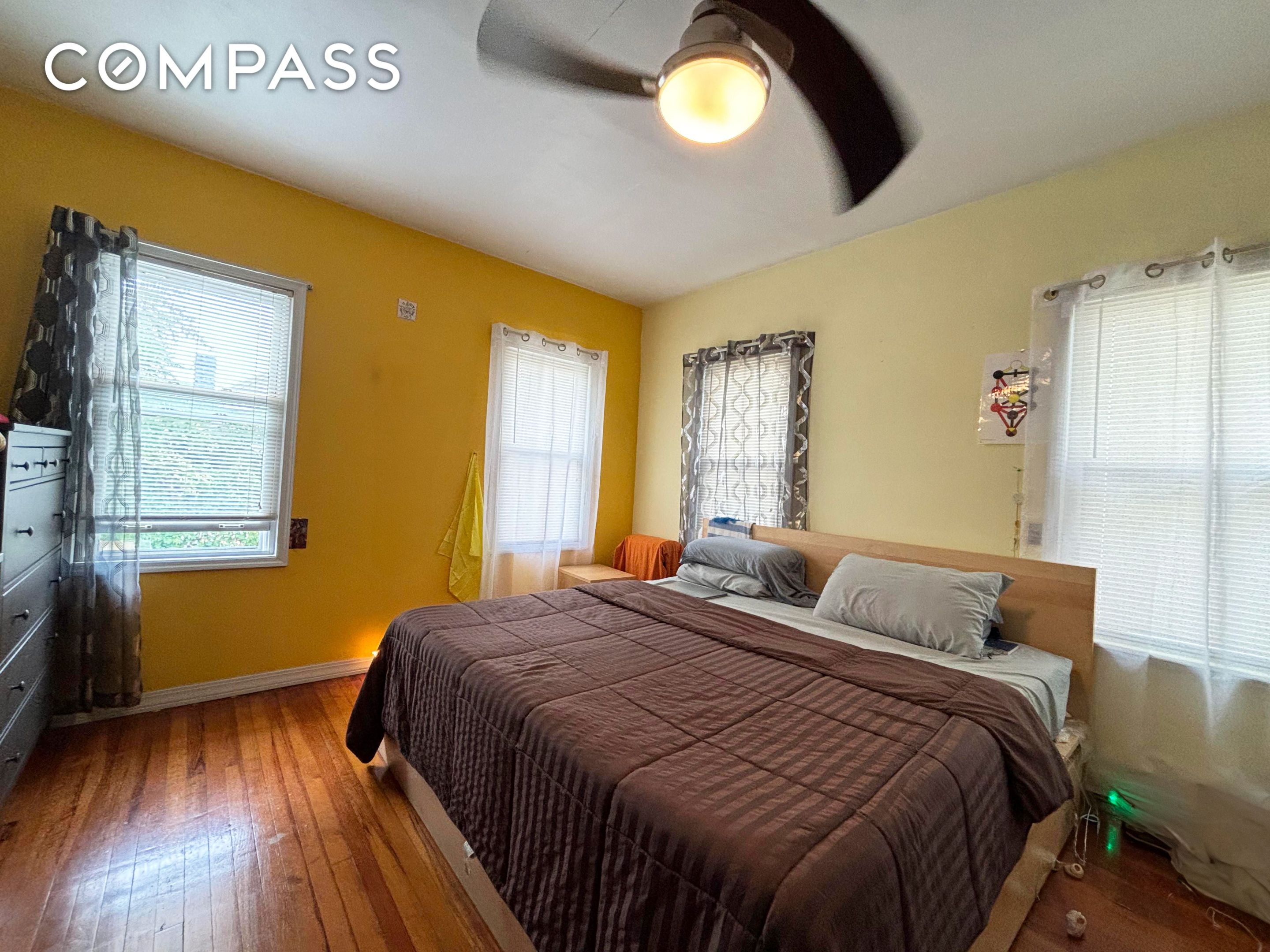 #4 photo, 1695 E 45th Street, ブルックリン区 Flatlands , NY 11234