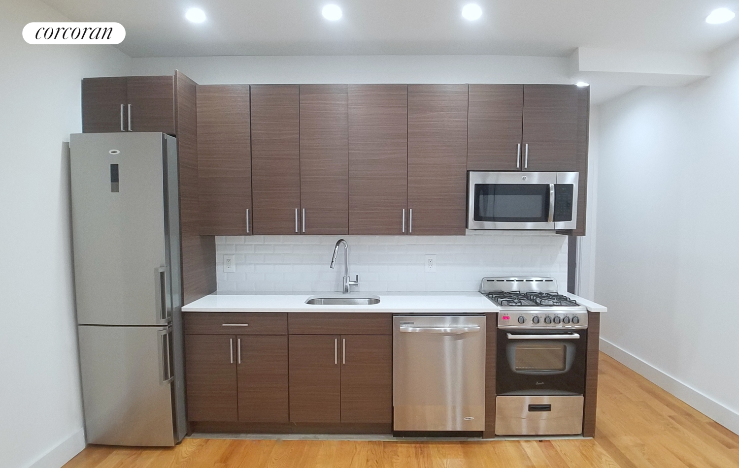 #1 photo, 2067 ADAM C POWELL Boulevard, 曼哈顿 哈莱姆区 South Harlem , NY 10027