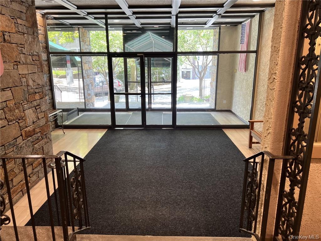 #2 photo, 25 Franklin Avenue, White Plains , NY 10601