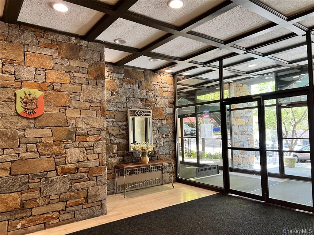 #3 photo, 25 Franklin Avenue, White Plains , NY 10601