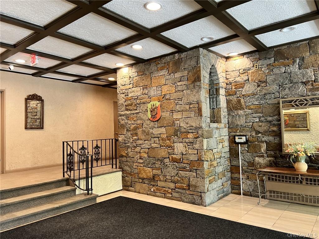 #4 photo, 25 Franklin Avenue, White Plains , NY 10601