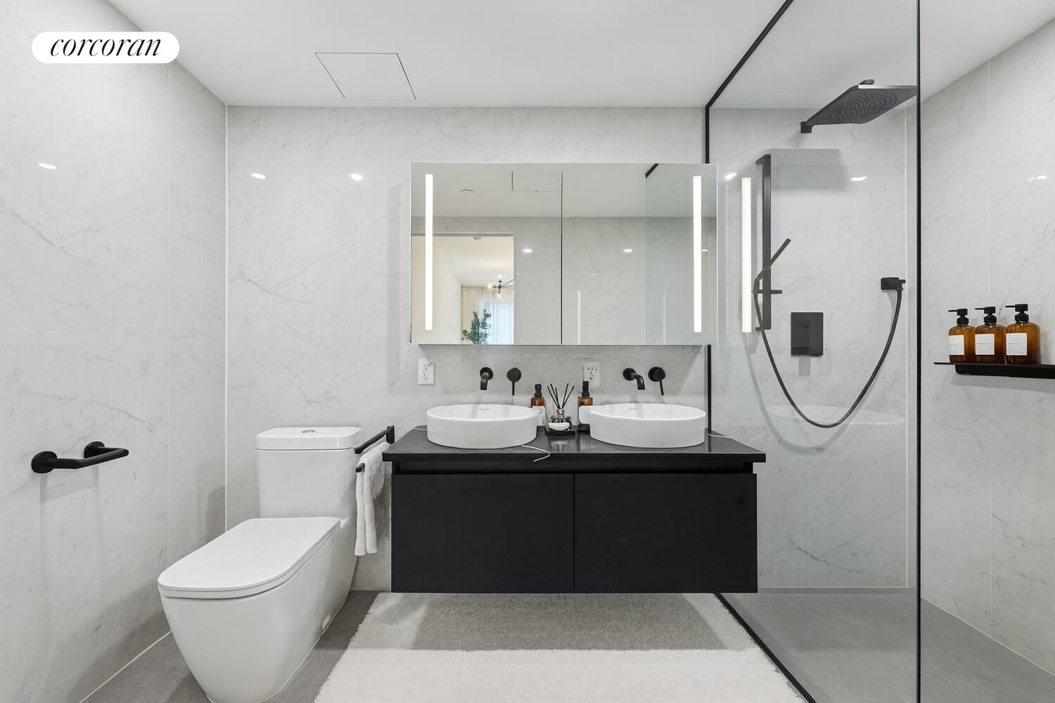 #8 photo, 350 W 44TH Street, マンハッタン Hells Kitchen , NY 10036