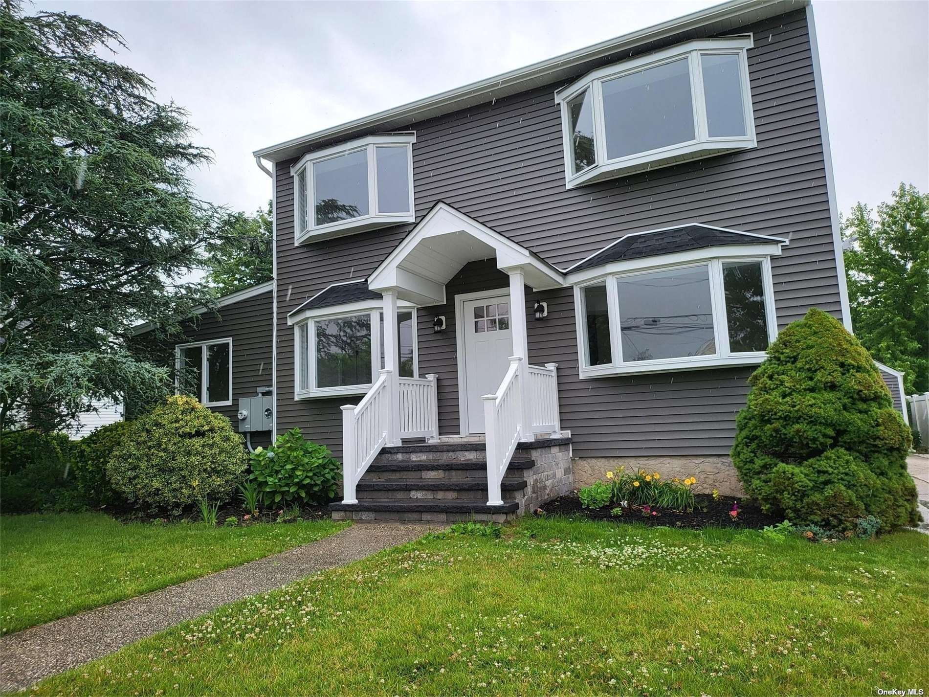 #1 photo, 2756 Wallace Avenue, מחוז נסאו North Bellmore , NY 11710