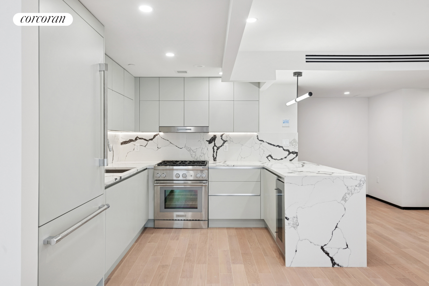 #4 photo, 350 W 44TH Street, マンハッタン Hells Kitchen , NY 10036