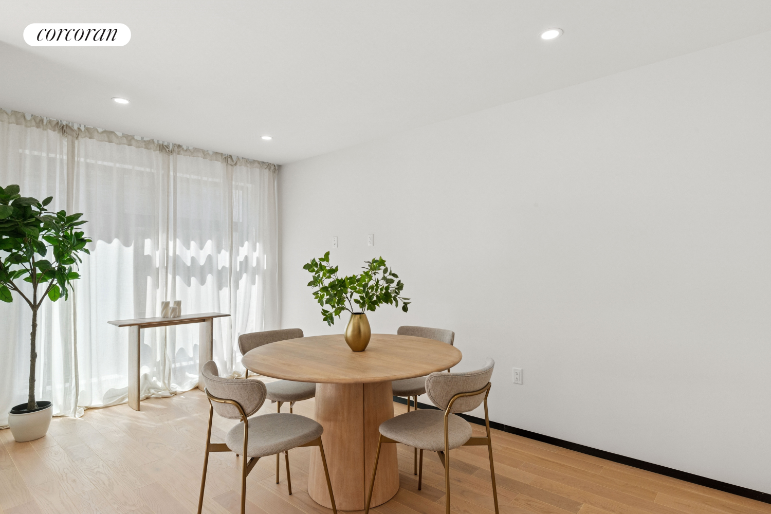 #6 photo, 350 W 44TH Street, マンハッタン Hells Kitchen , NY 10036