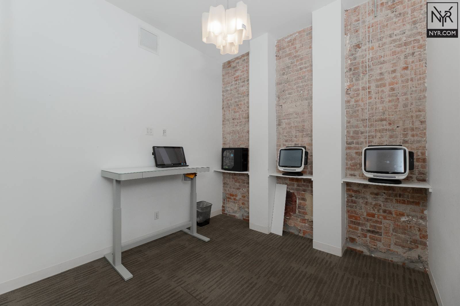 #5 photo, 1191 Bedford Avenue, #Retail / Office, ブルックリン区 Bedford-Stuyvesant , NY 11216